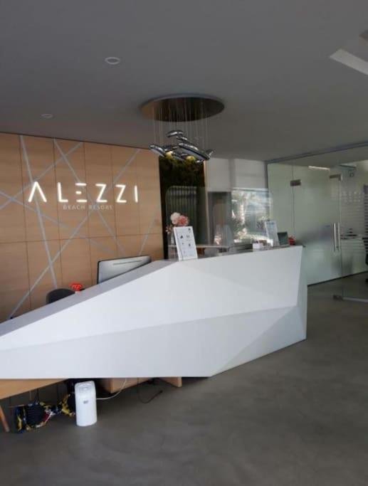 Alezzy Beach Apartament Prima Linie La Mare Năvodari Εξωτερικό φωτογραφία